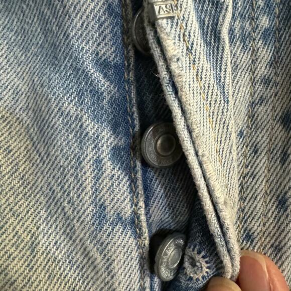 AllSaints Switch Distressed Mens Bermuda Jean Denim Shorts Blue Size 32 - Picture 4 of 9